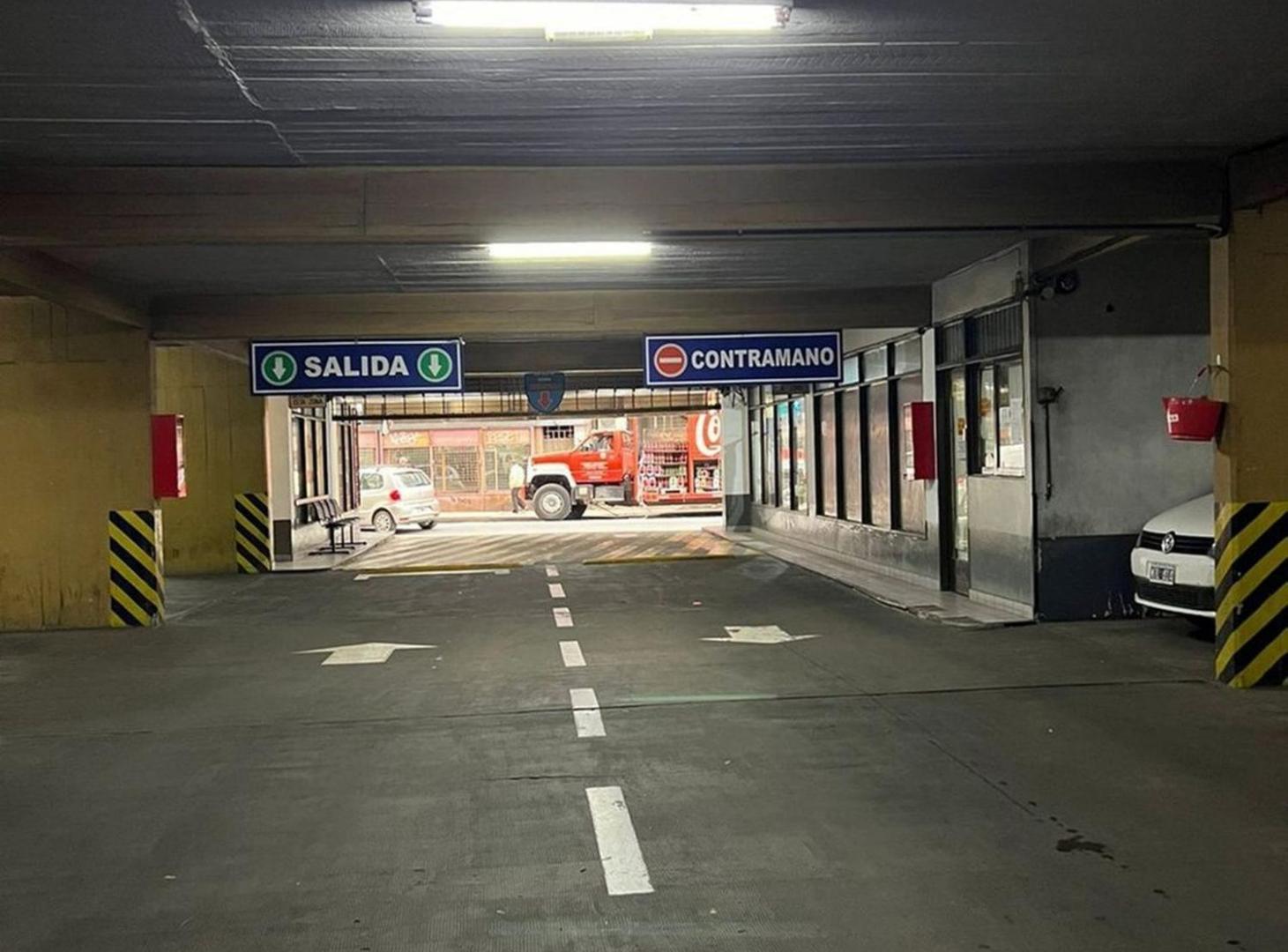 Foto de VENTA DE COCHERA , 6TO PISO, RAMPA MOVIL ASCENSOR, imagen 1