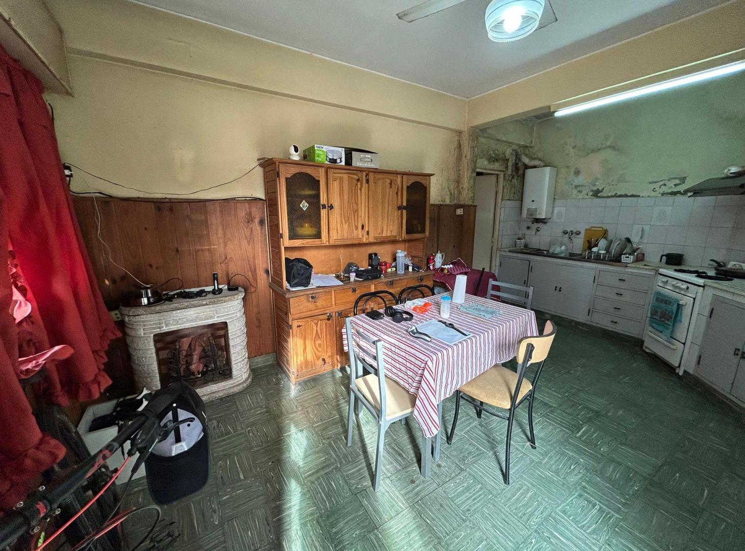 Foto de VENTA CASA A RECICLAR EN BARRIO ECHESORTU, imagen 2