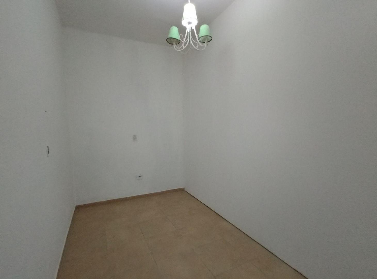 Foto de ALQUILER CASA DE PASILLO DOS DORMITORIOS TERRAZA, imagen 2