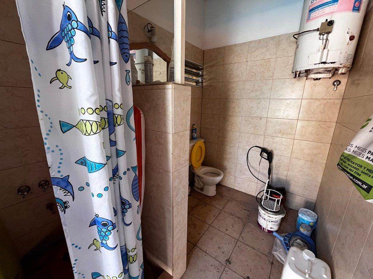 Foto de VENTA QUINCHO EN FUNES CON PILETA 1 DORMITORIO, imagen 4
