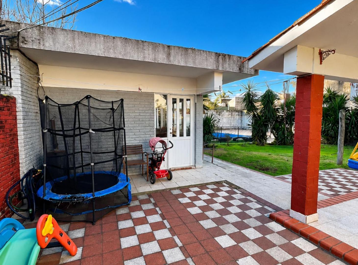 Foto de VENTA CASA 3 DORMITORIOS AMPLIO TERRENO FISHERTON, imagen 4