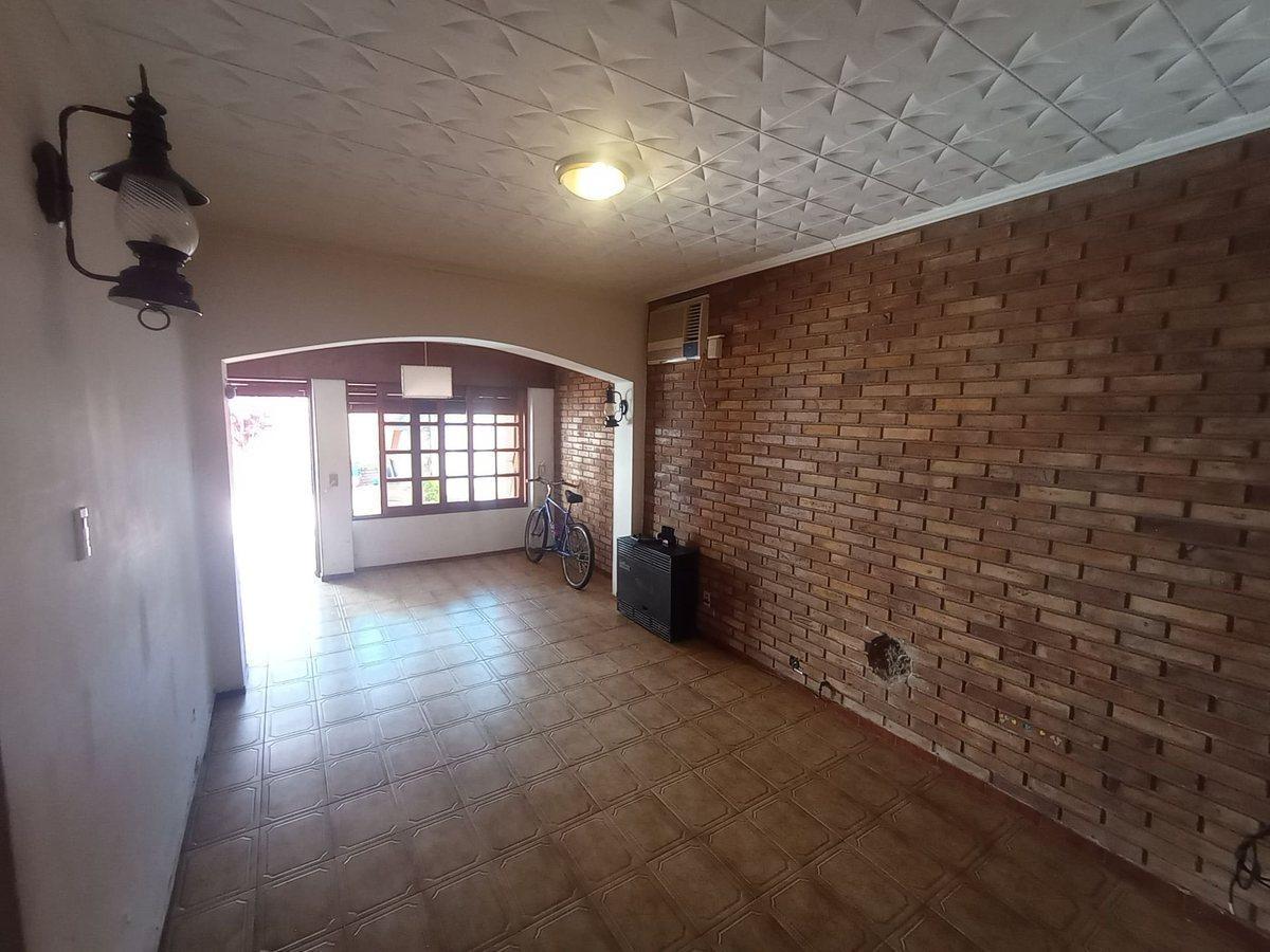 Foto de CASA EN VENTA 3 DORMI, PATIO, EN ZONA NORTE RIO, imagen 4