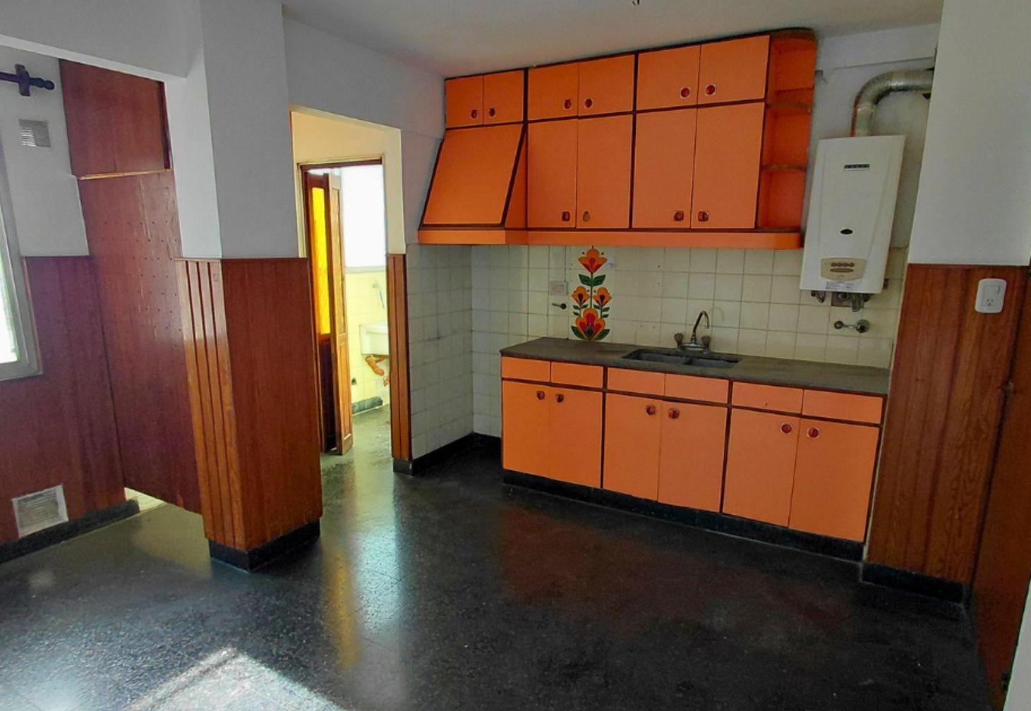 Foto de VENTA DEPARTAMENTO 3 DORMITORIOS COCHERA CENTRO, imagen 5