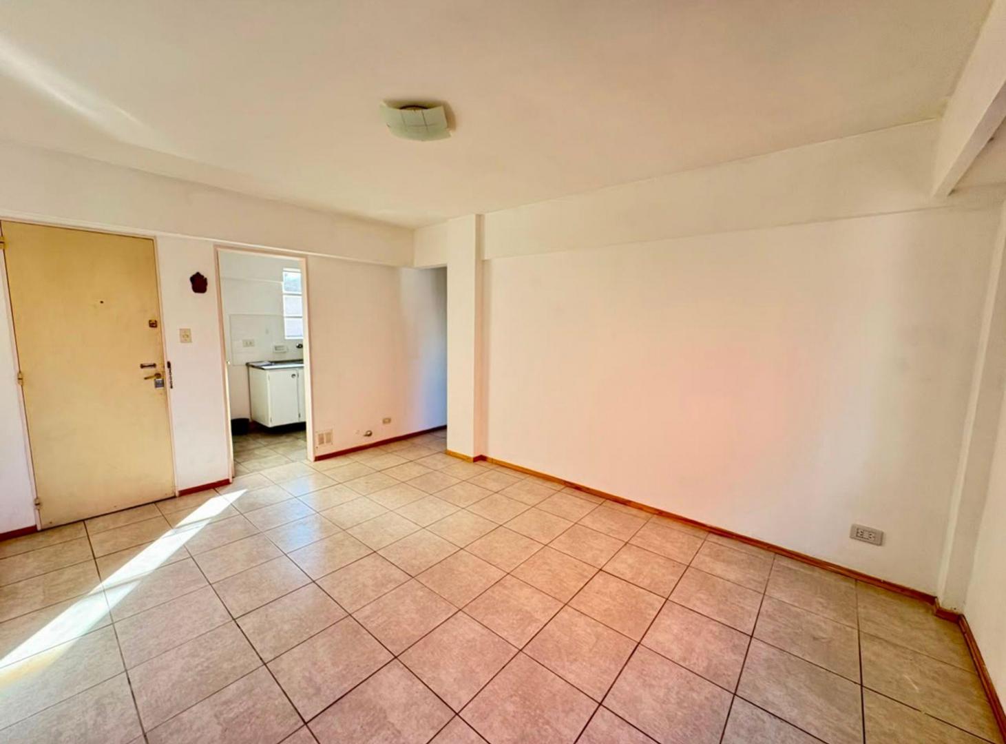 Foto de VENTA DEPTO 1 DORMITORIO APTO CRÉDITO, CENTRO, imagen 2