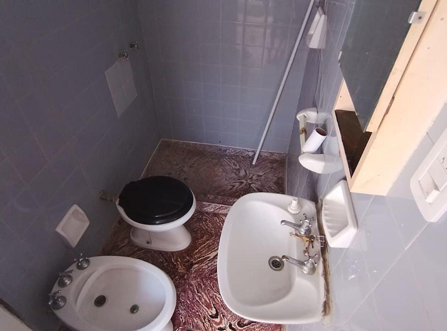 Foto de VENTA CASA 3 DORMIS JARDIN/PATIO- PARQUE FIELD, imagen 1