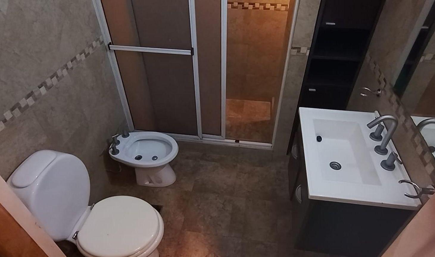 Foto de VENTA CASA 3 DORMIS PATIO Y JARDIN EN BAIGORRIA, imagen 4