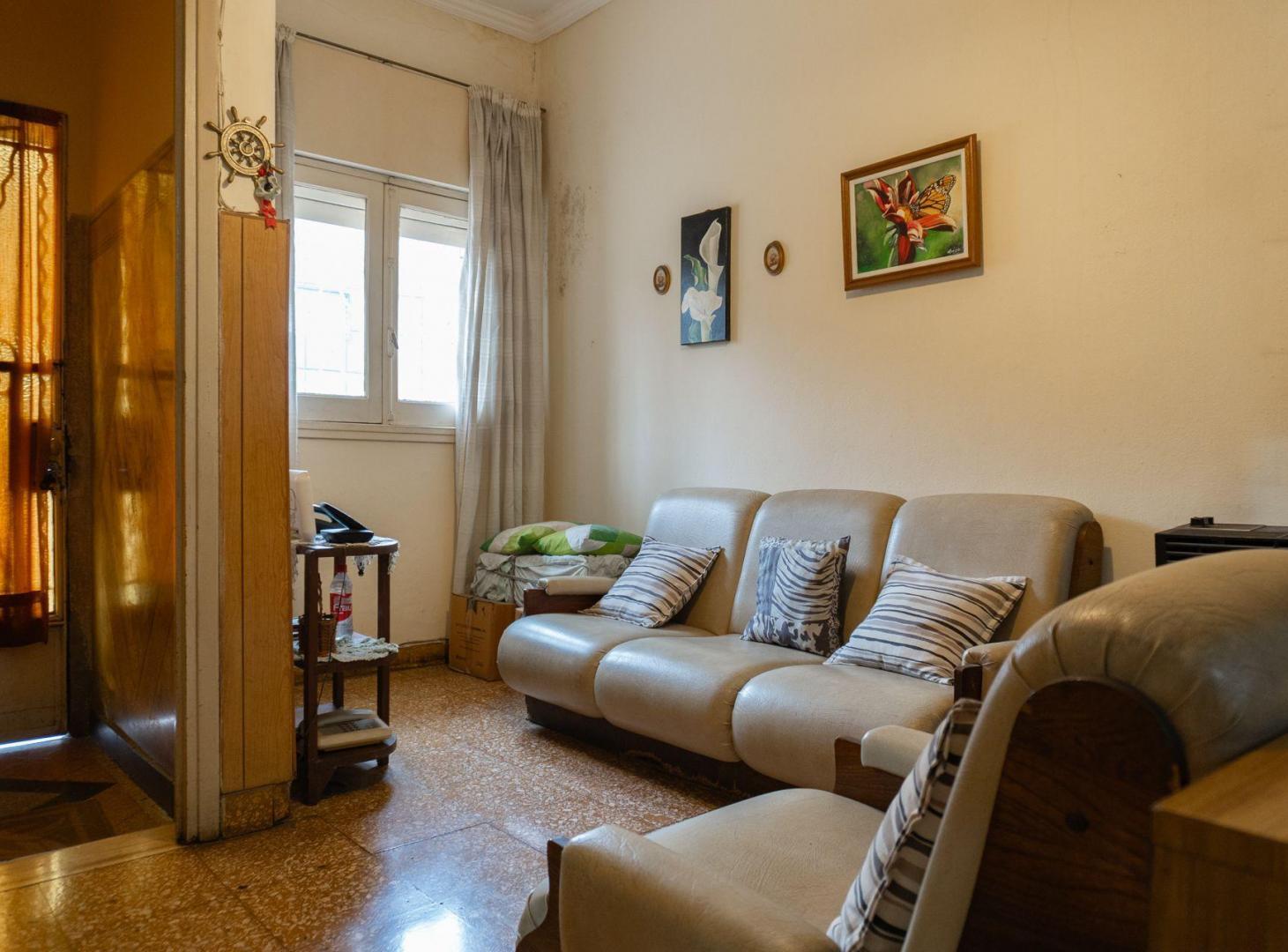 Foto de VENTA CASA 3 DORMITORIOS COCHERA ECHESORTU ROSARIO, imagen 1