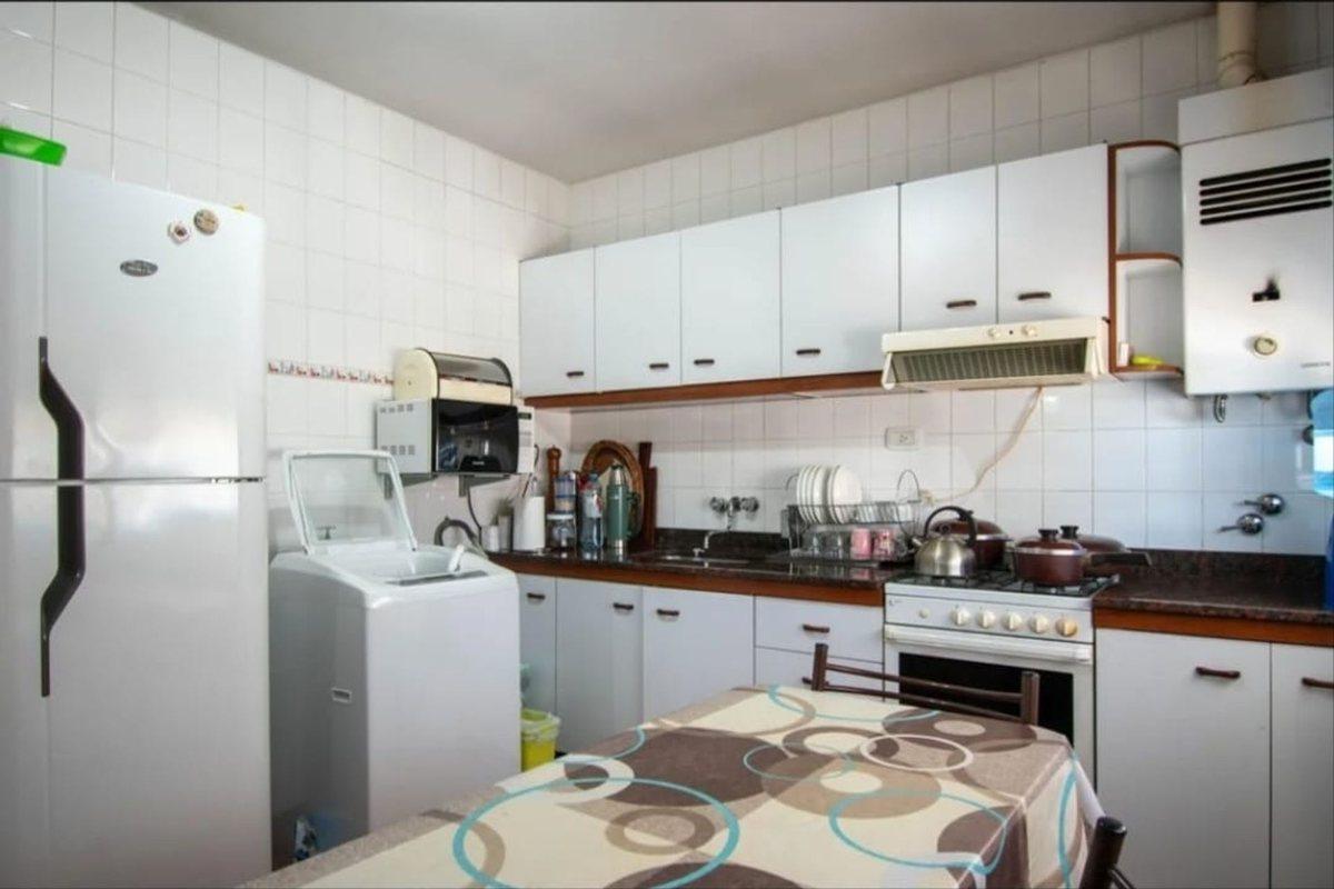 Foto de venta casa 3 dormitorios P.A y Salon en P.B, imagen 1