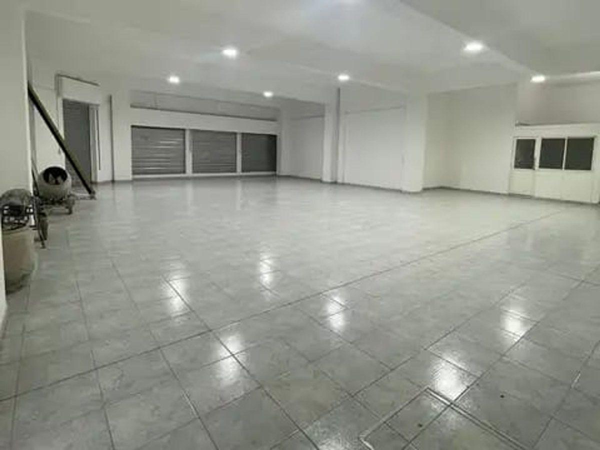 Foto de LOCAL COMERCIAL EN VENTA 254M2 BV SEGUI C/OFICINA, imagen 3