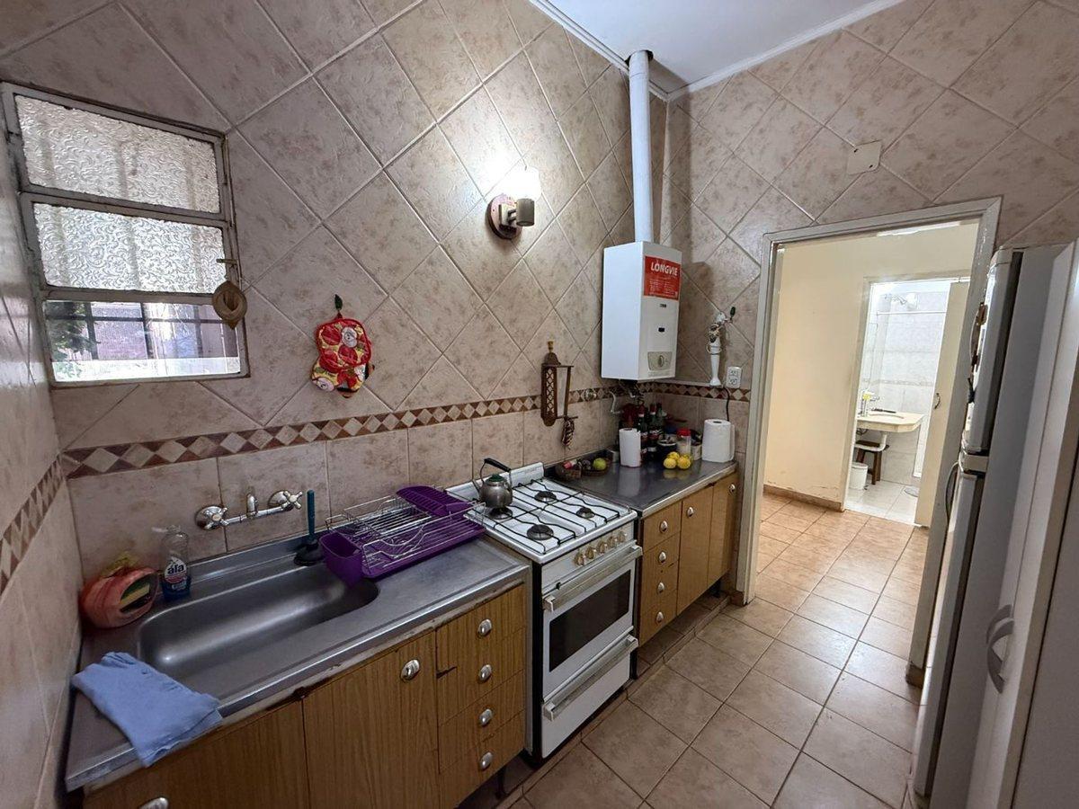 Foto de VENTA CASA 2 DORMITORIOS + COMODIN, PATIO Y PILETA, imagen 5