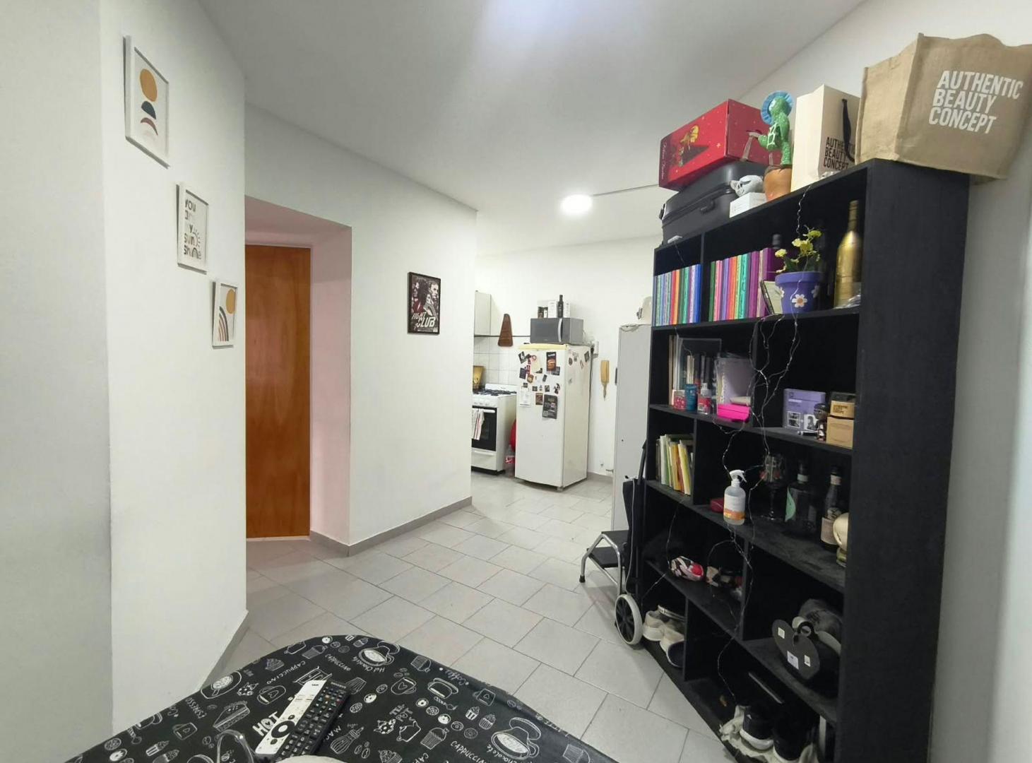Foto de DEPARTAMENTO EN VENTA 1 DORMITORIO CON BALCON, imagen 4