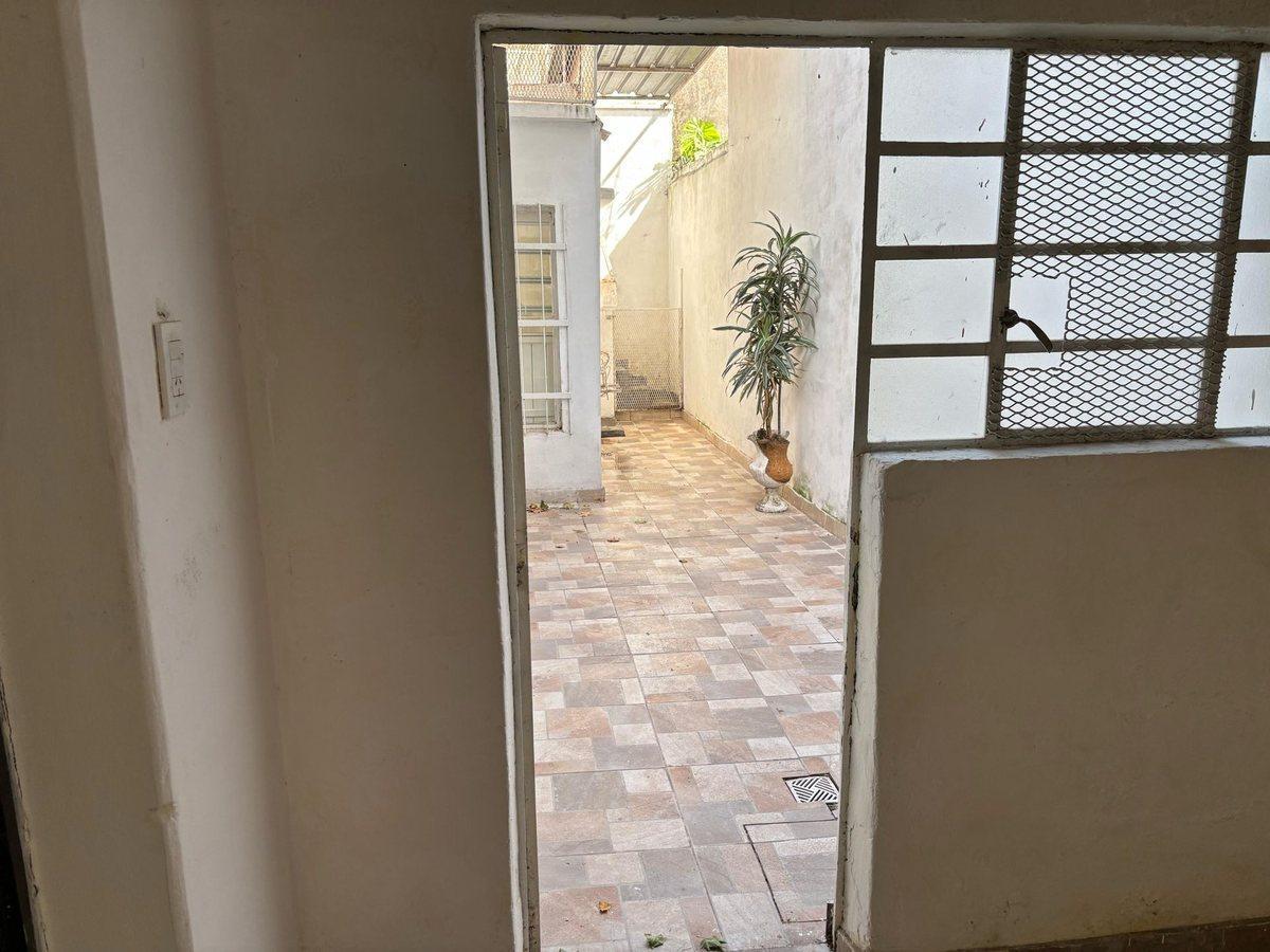 Foto de VENTA CASA DE ESTILO 1 DORM RECICLADA, LAS HERAS, imagen 5