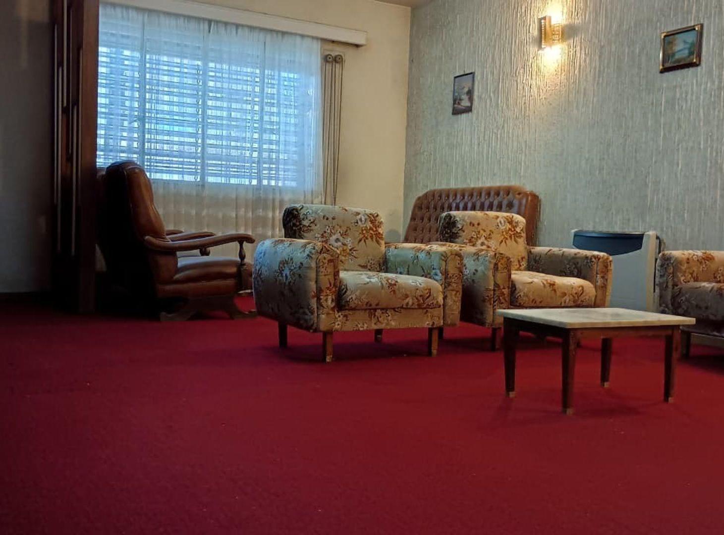 Foto de VENTA CASA 4 DORMITORIOS CON PATIO REP. LA SEXTA, imagen 2