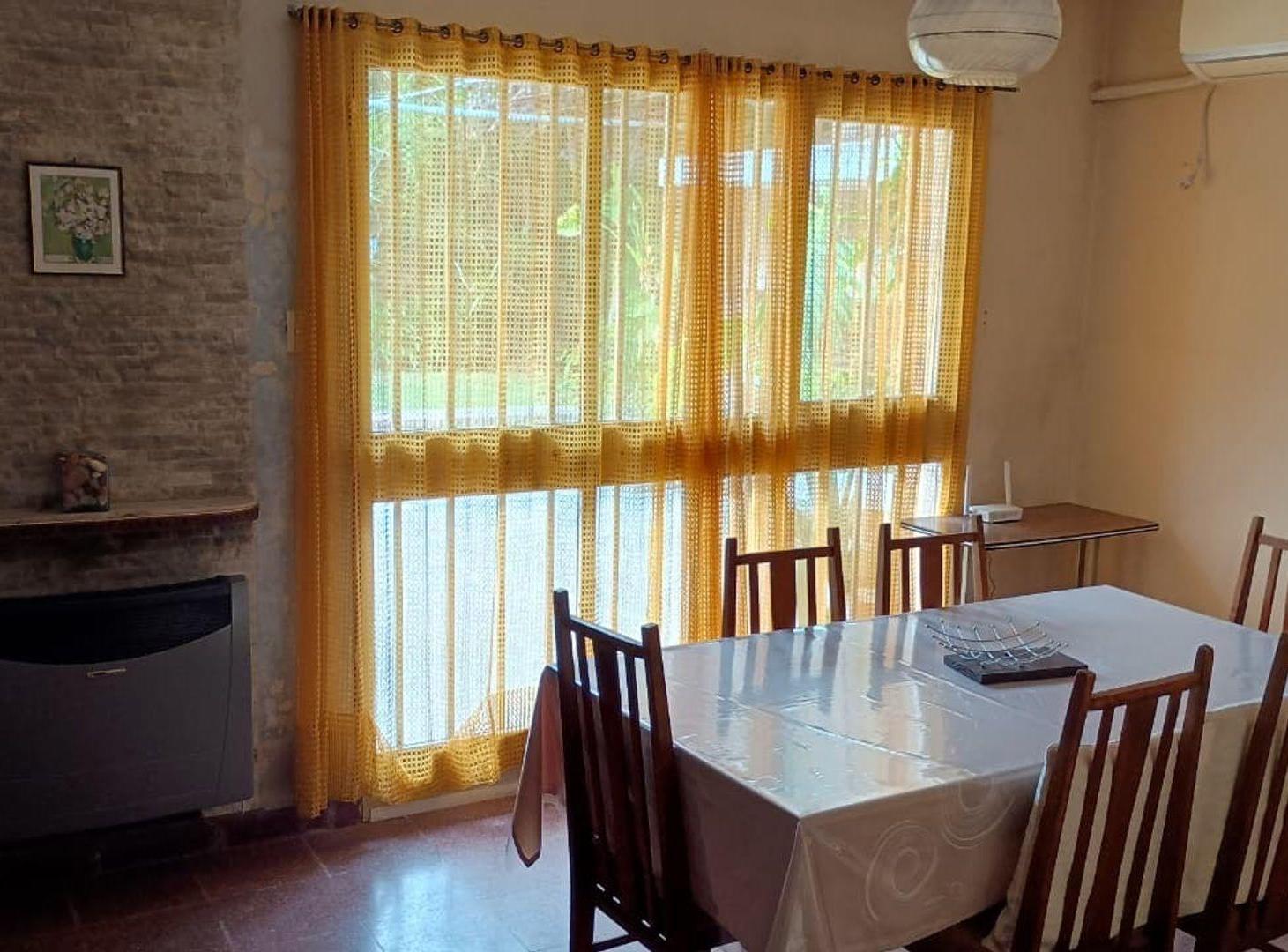 Foto de VENTA CASA 4 DORMITORIOS CON PATIO REP. LA SEXTA, imagen 4