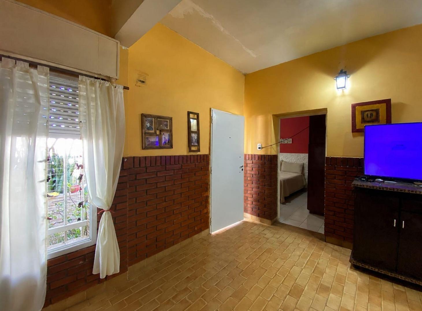 Foto de VENTA CASA 3 DORMITORIOS CON PATIO Y COCHERA, imagen 4