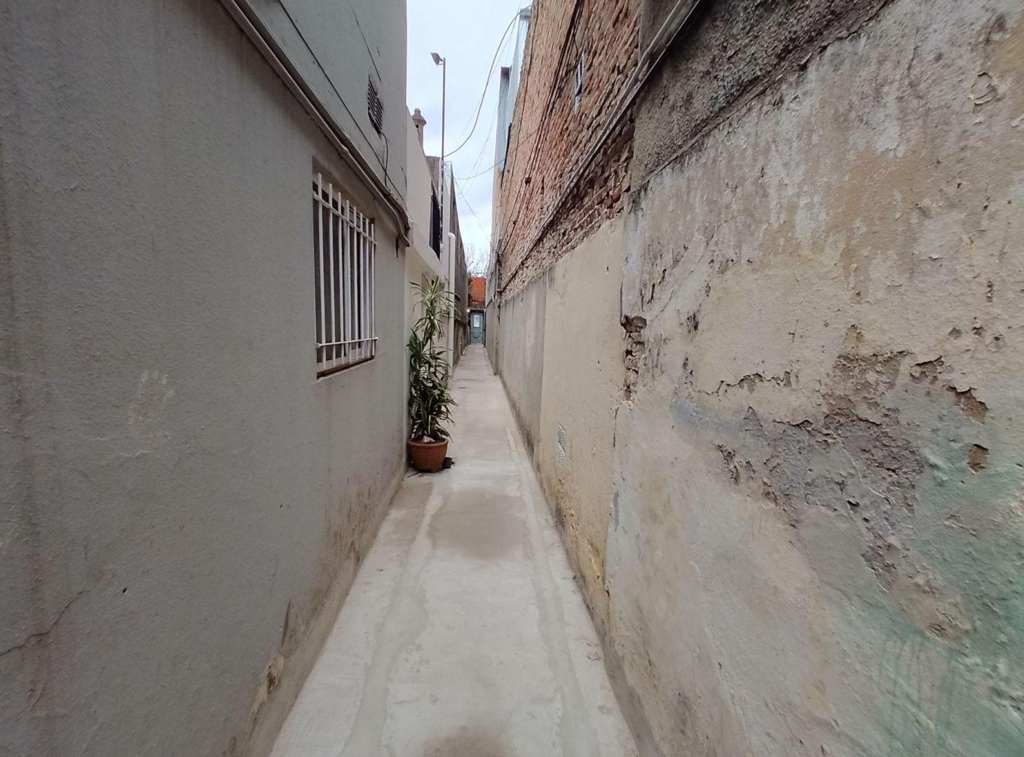Foto de ALQUILER CASA DE PASILLO DOS DORMITORIOS TERRAZA, imagen 1