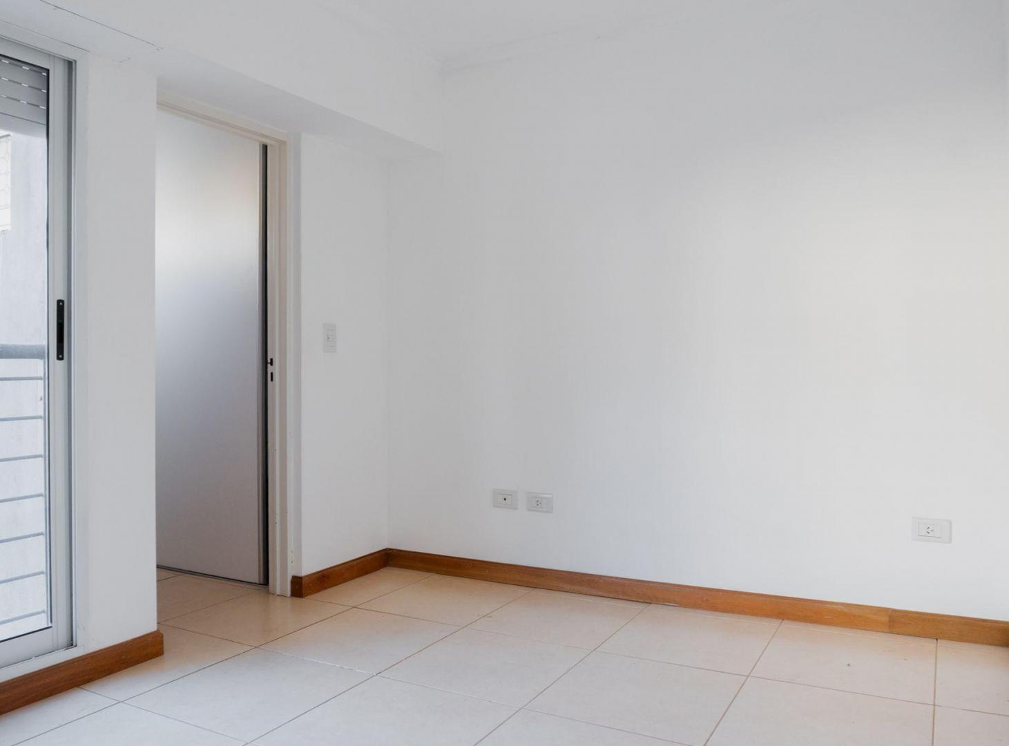 Foto de VENTA DEPARTAMENTO 1 DORMITORIO LOURDES ROSARIO, imagen 3