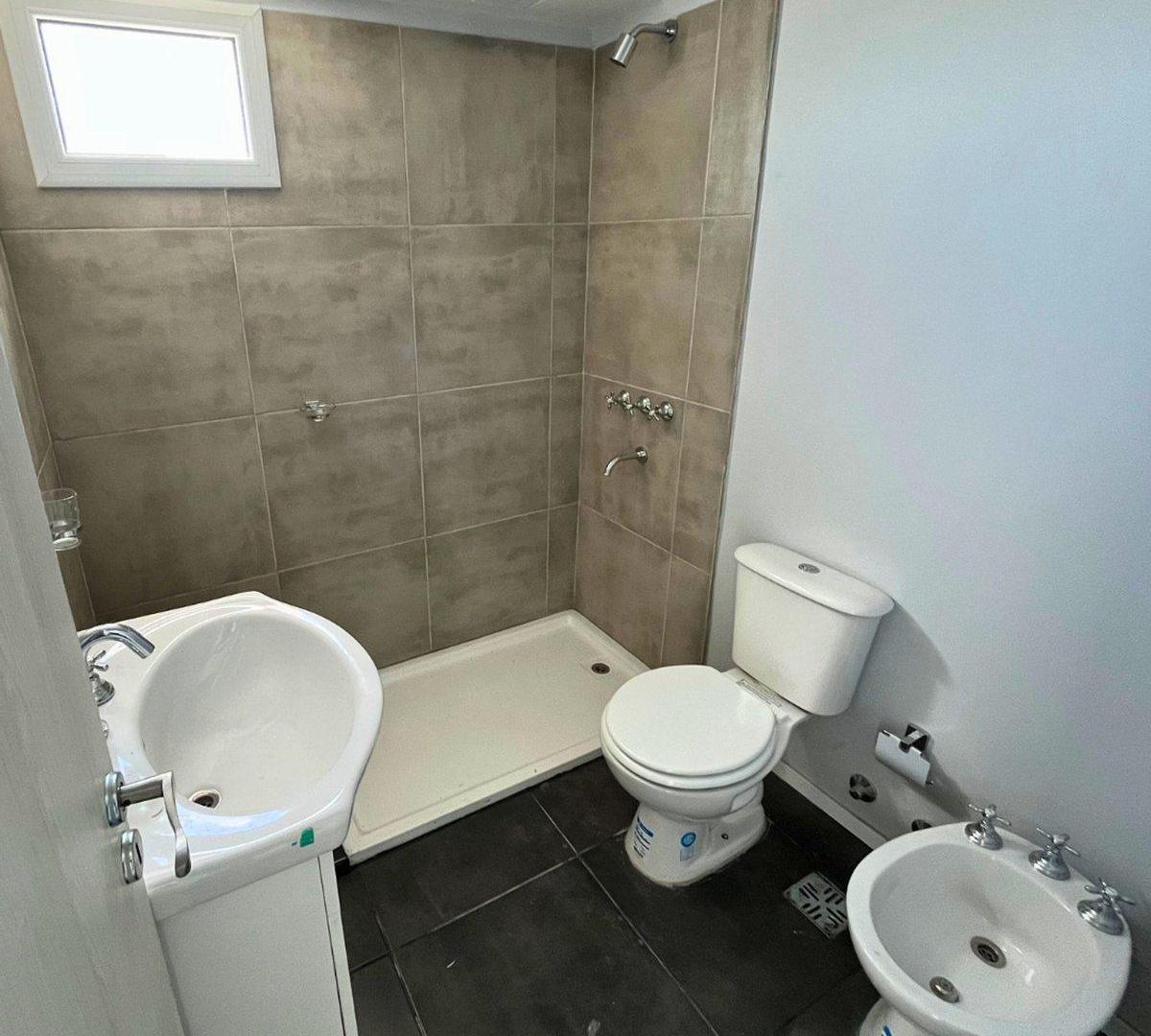 Foto de VENTA DEPTO MONOAMBIENTE A ESTRENAR ARROYITO, imagen 3