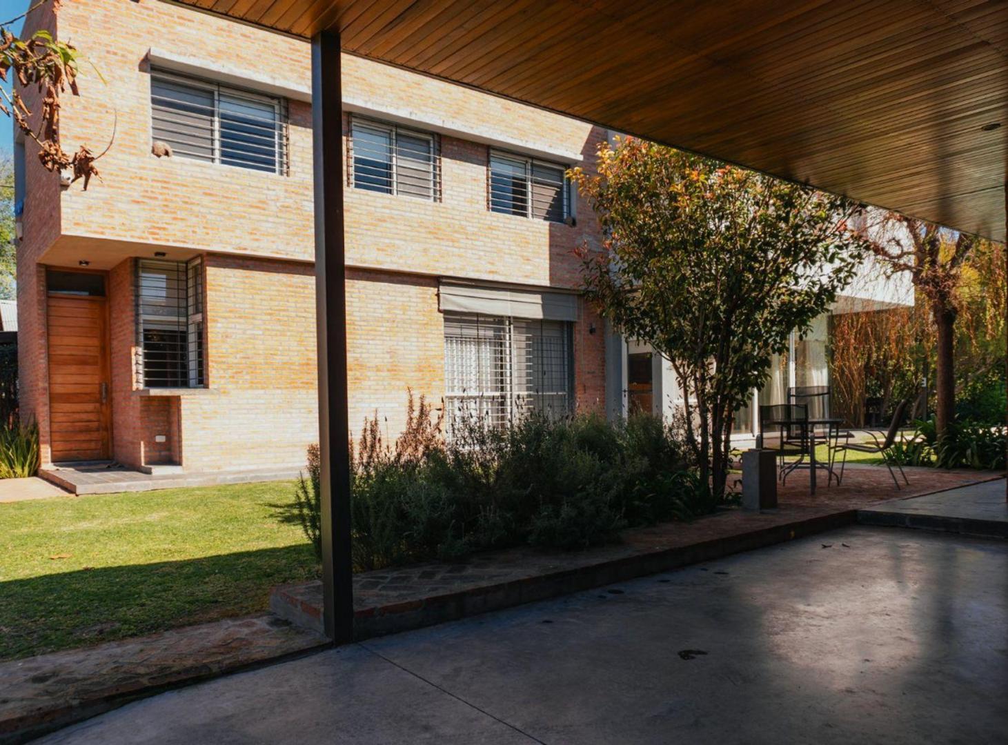 Foto de CASA DE DISEÑO 3 DORMITORIOS CON PILETA ALDEA, imagen 4