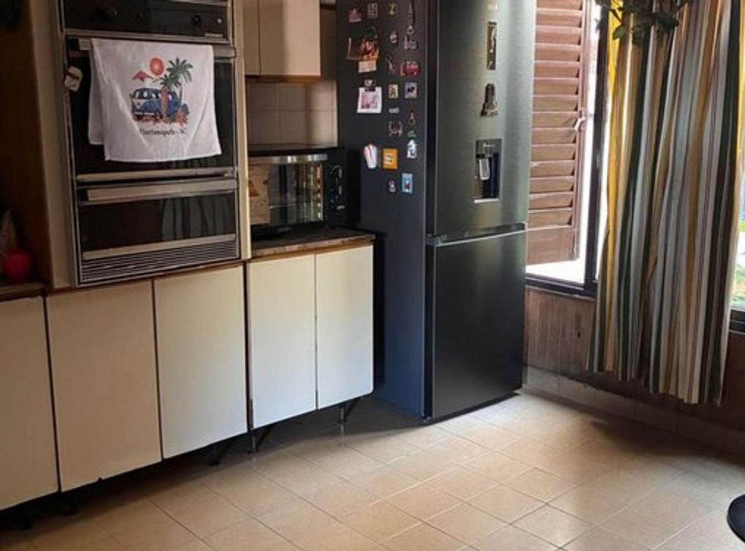 Foto de VENTA CASA CON LOCAL COMERCIAL EN LUIS AGOTE, imagen 1