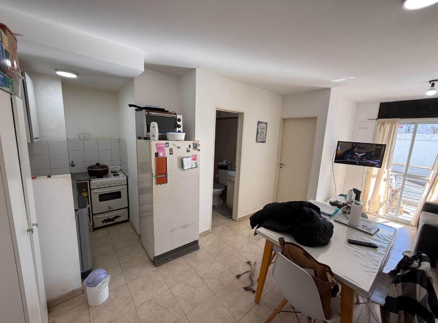 Foto de VENTA DEPARTAMENTO 1 DORMITORIO CON BALCON LOURDES, imagen 2