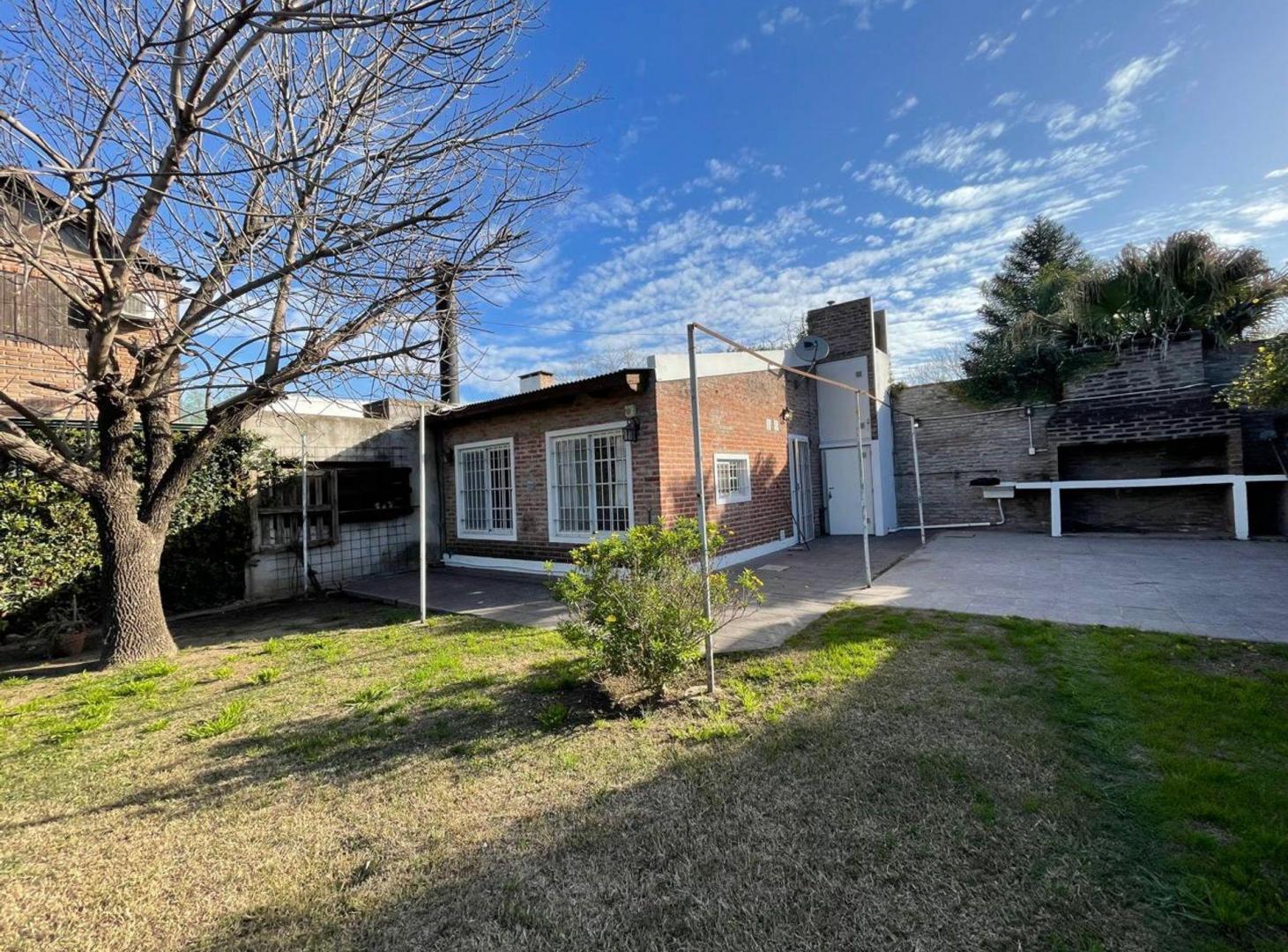 Foto de CASA EN VENTA FUNES JARDIN PILETA APTA CREDITO, imagen 3