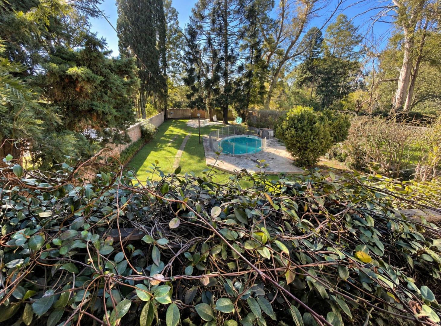 Foto de CASA 4DORMI VENTA FUNES SOBRE RUTA 9 GRAN LOTE, imagen 1
