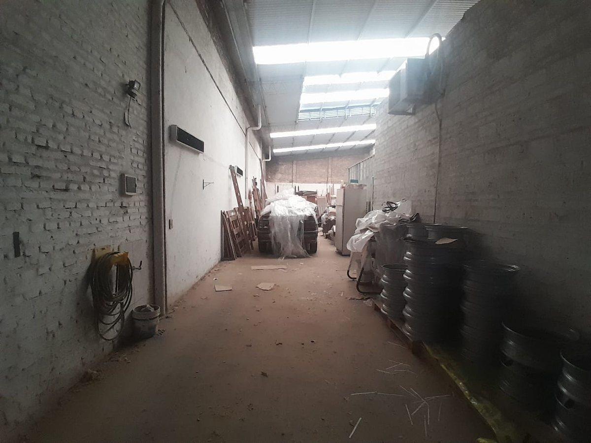 Foto de GALPON VENTA B INDUSTRIAL CON LOCAL U OFICINAS, imagen 4