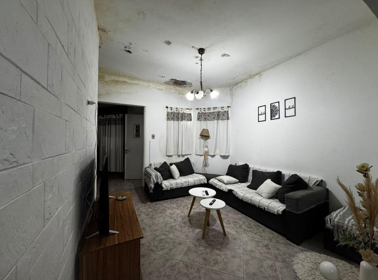 Foto de CASA EN VENTA 2 DORMITORIOS ZONA SUR A RECICLAR, imagen 1