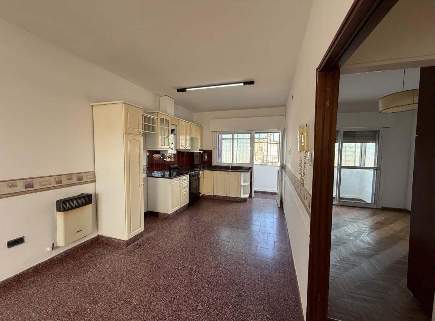 Foto de VENTA DEPARTAMENTO 3 DORMIS Y BALCON BARRIO CHINO, imagen 4