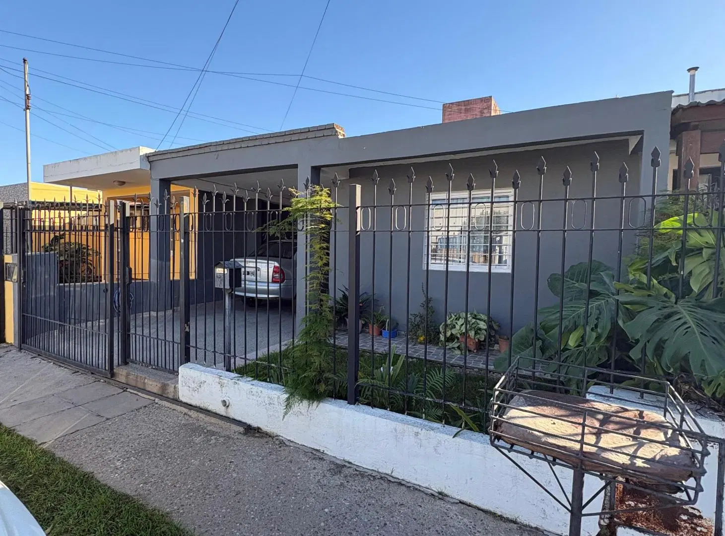 VENDO Casa 2 dormitorios en venta en René Favaloro 2