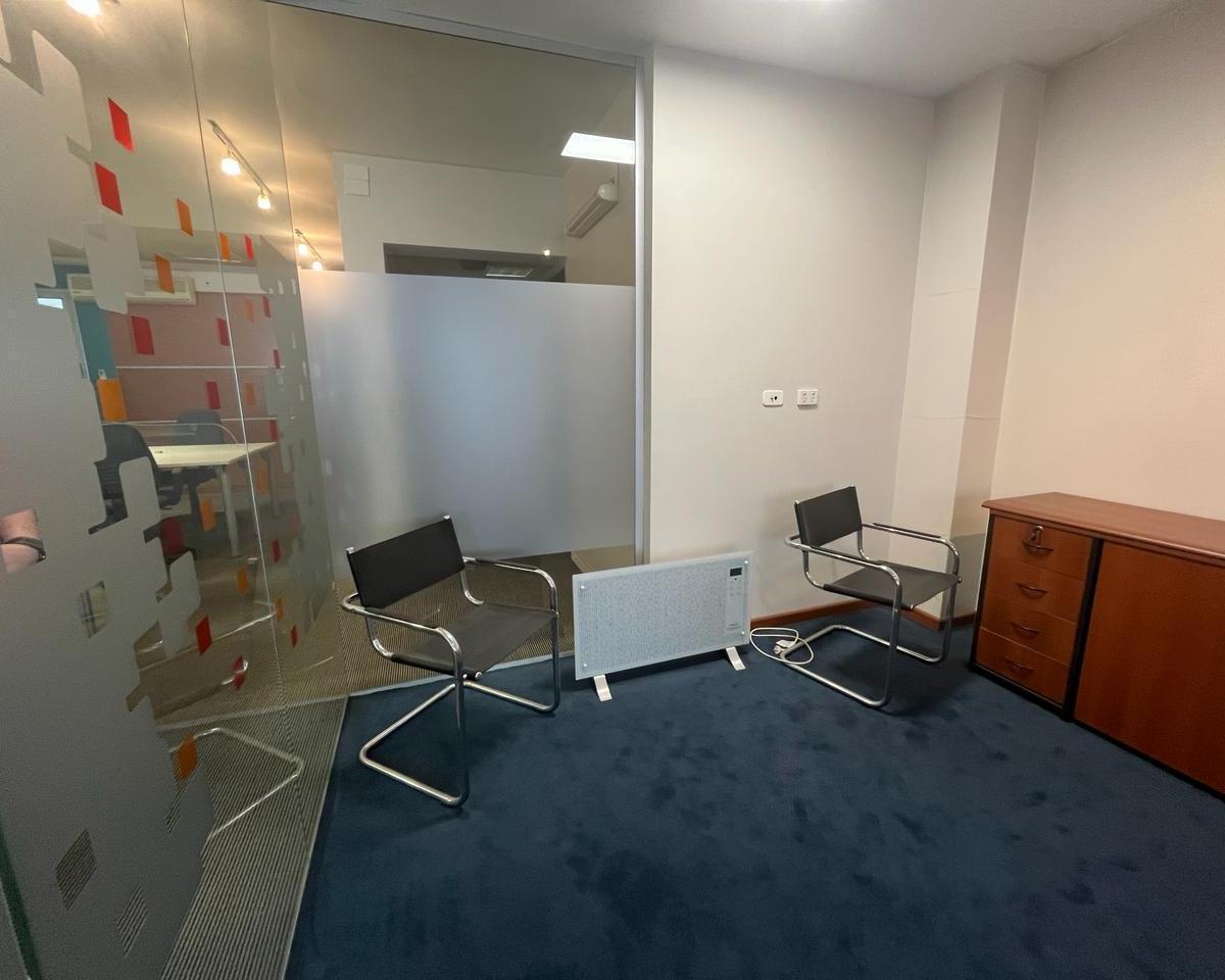 Oficina en Venta Piso Entero de 180 m en Excelente Estado. 1