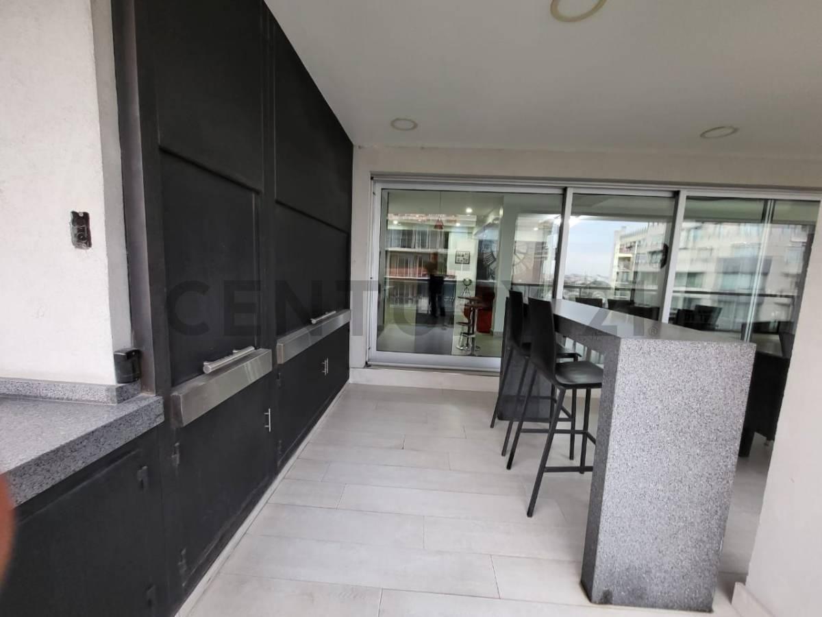 Piso 5 Ambientes + Dep. Servicio + 2 Cocheras 5