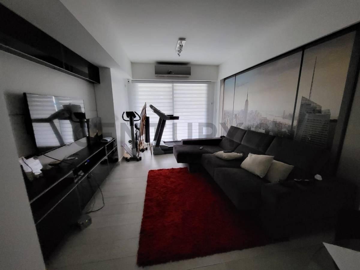 Piso 5 Ambientes + Dep. Servicio + 2 Cocheras 2