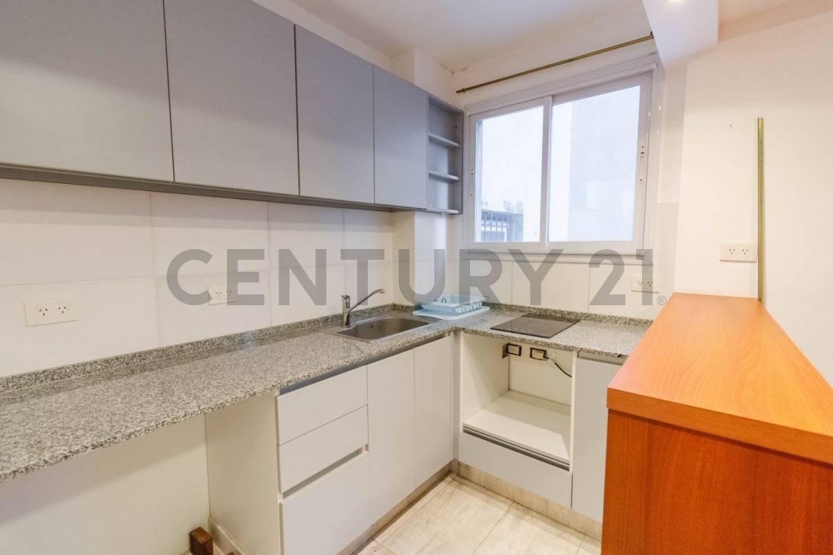VENTA DEPARTAMENTO 2 AMBIENTES EN BALVANERA RECICLADO !