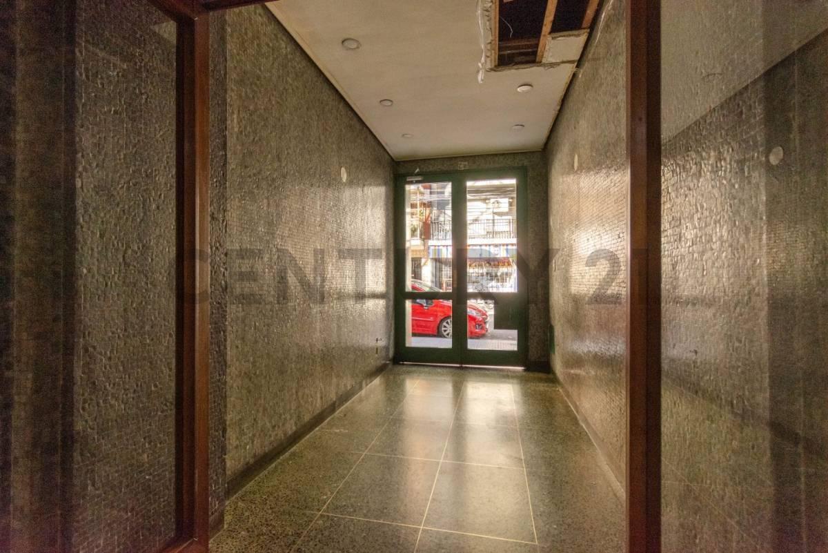 Foto de VENTA DEPARTAMENTO 2 AMBIENTES EN BALVANERA RECICLADO !, imagen 3