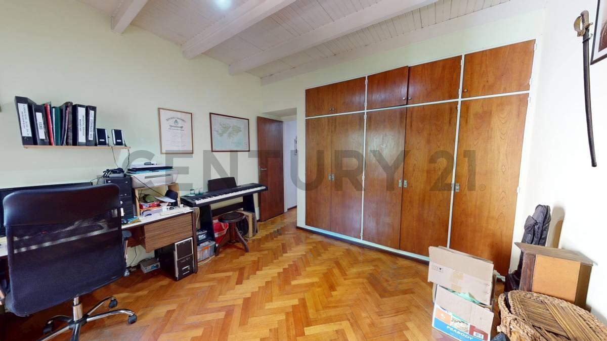Venta Triplex Frente Al Parque Saavedra 4