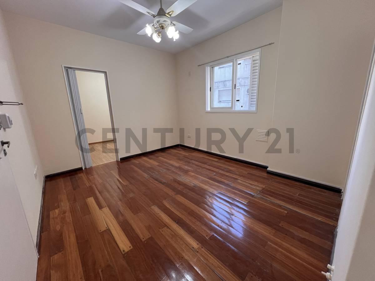 Foto de VENTA DEPARTAMENTO DOS AMBIENTES CABALLITO, imagen 4