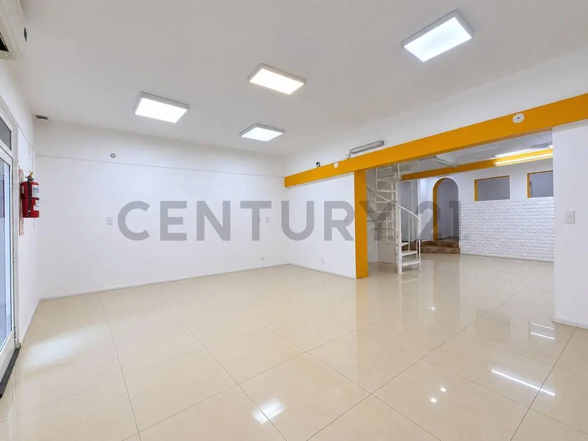 LOCAL COMERCIAL EN ALQUILER - CABALLITO 4