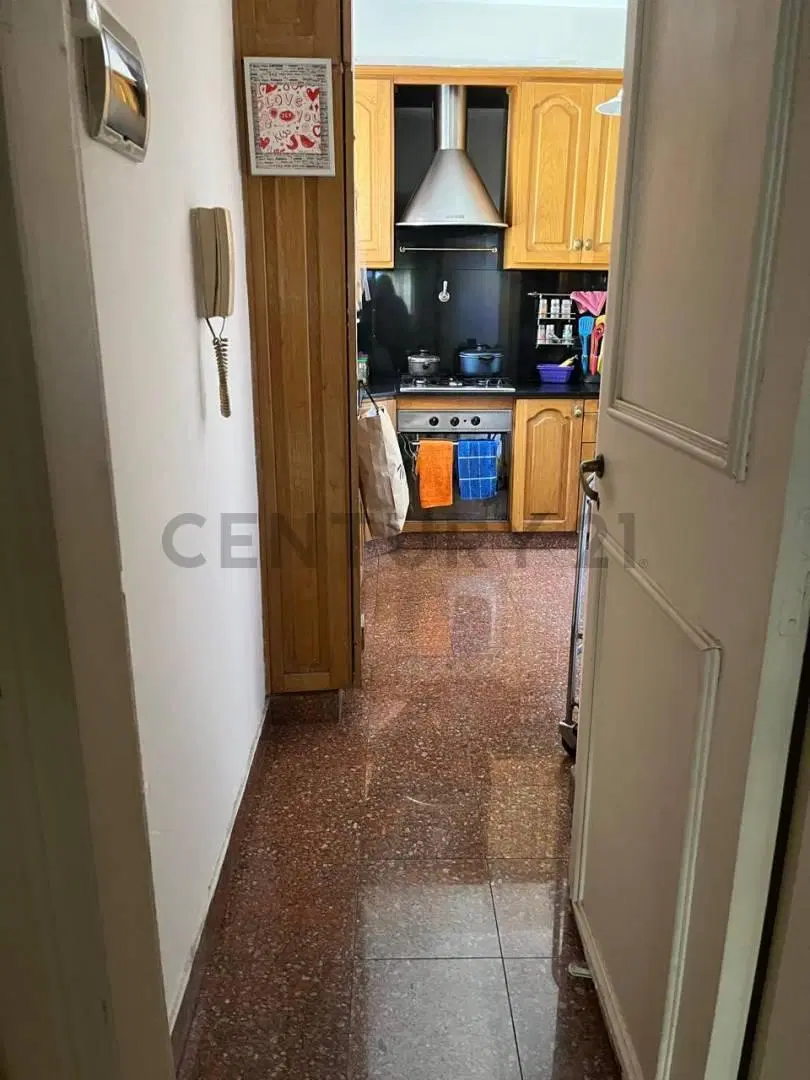 VENTA - DEPARTAMENTO 4 AMBIENTES CON DEPENDENCIA + COCHERA FIJA + BAULERA 2