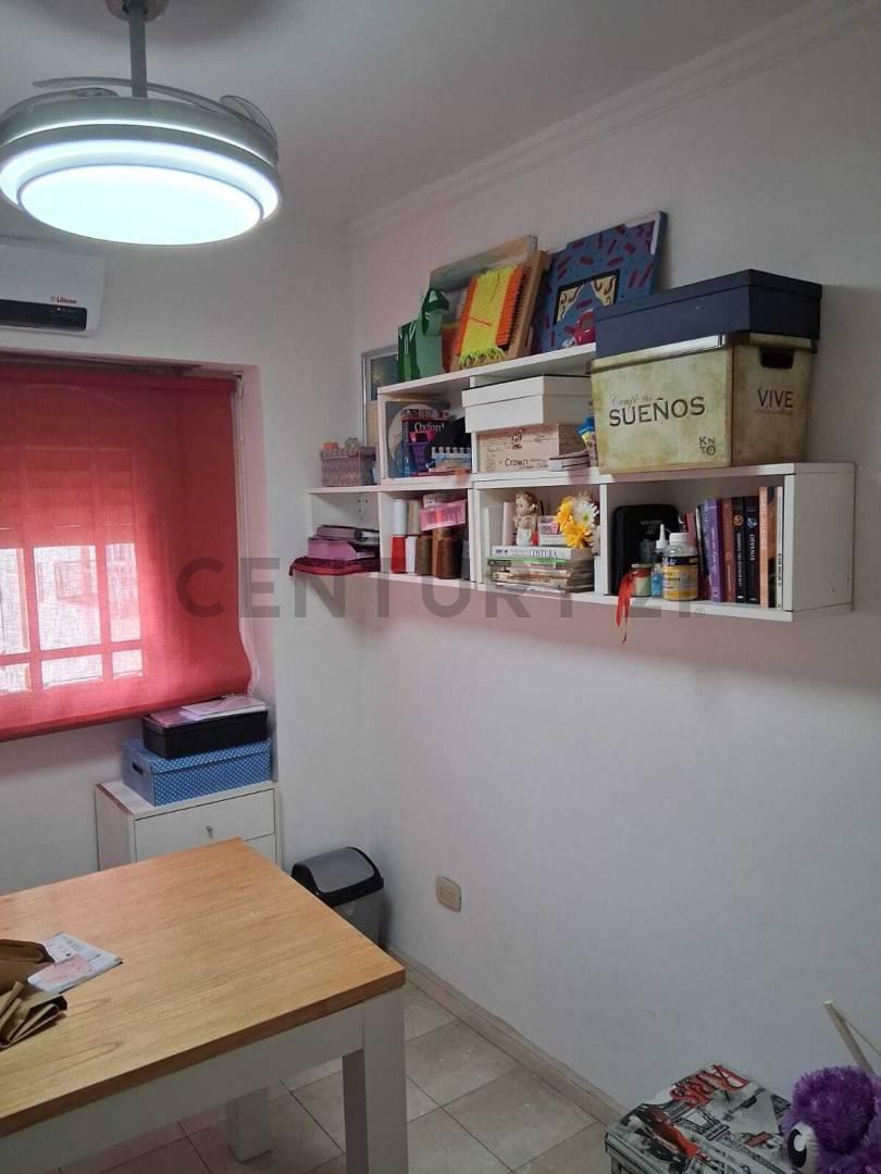 VENTA - DEPARTAMENTO 4 AMBIENTES CON DEPENDENCIA + COCHERA FIJA + BAULERA