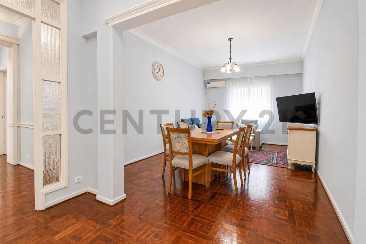 VENTA DEPARTAMENTO 4 AMBIENTES + DEPENDENCIA EN CABALLITO 2