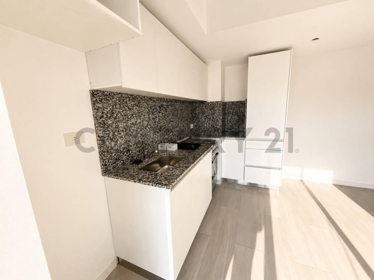 Venta 2 ambientes en Villa del parque 64,27 m2