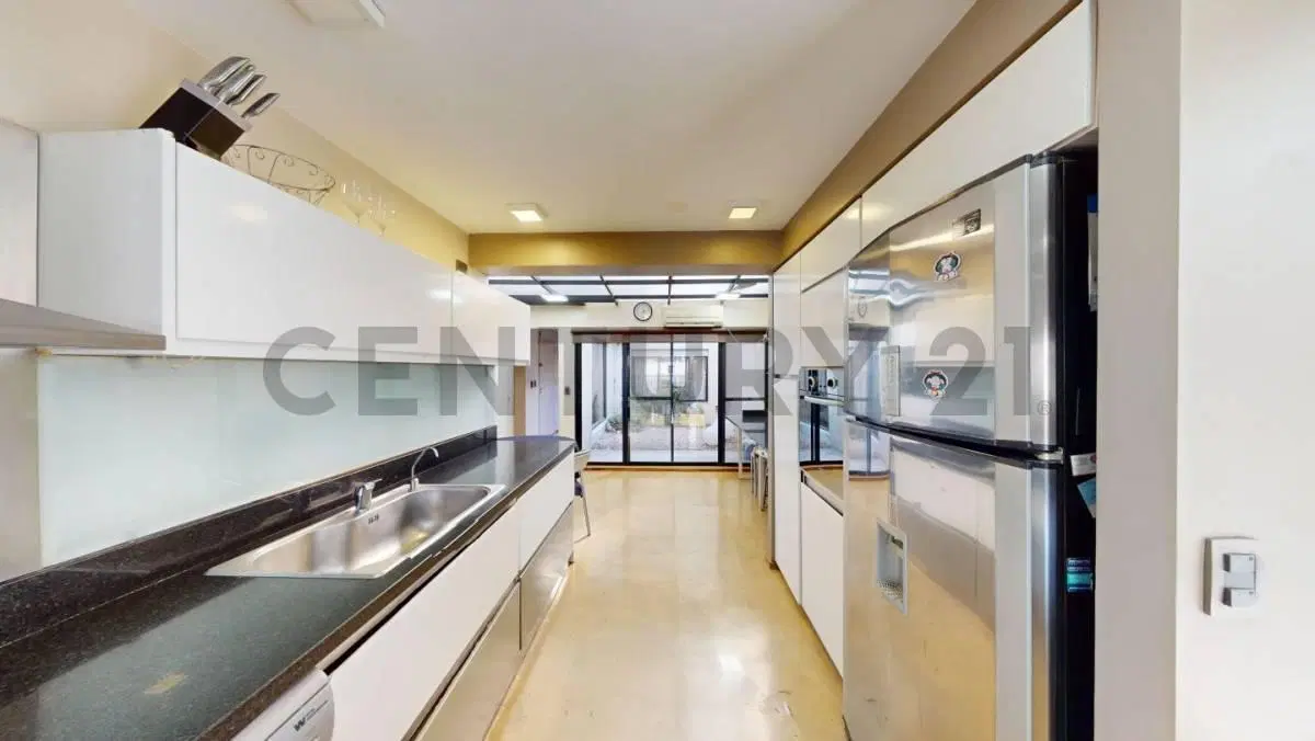 VENTA DEPARTAMENTO 5 AMBIENTES CON DEPENDENCIA Y PILETA PRIVADA EN VILLA DEVOTO 3