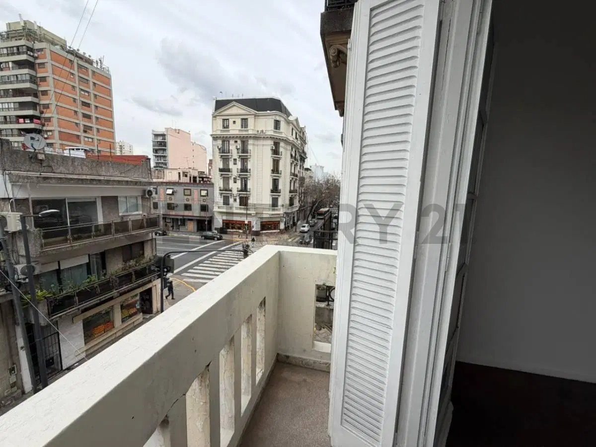2 AMBIENTES EN ALQUILER CON BALCON - MONSERRAT 3