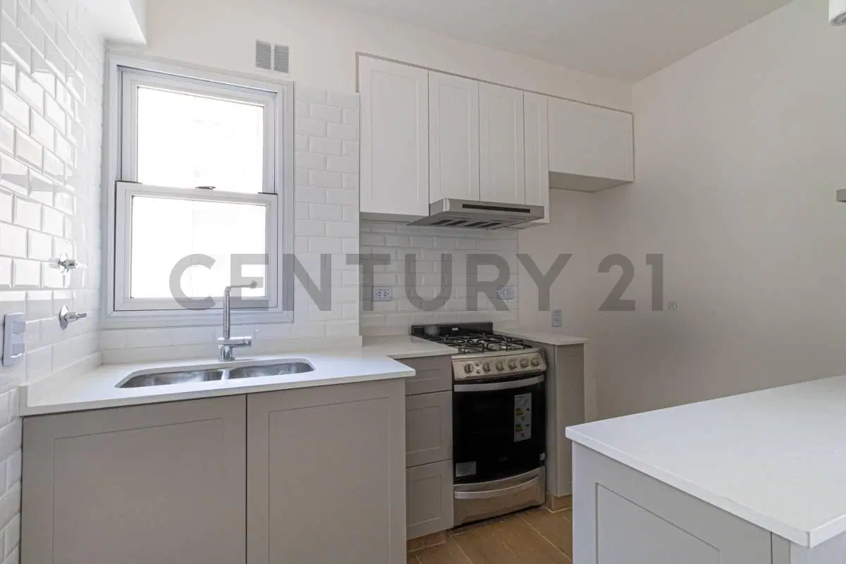 VENTA DEPARTAMENTO 3 AMBIENTES CON COCHERA Y BAULERA 2