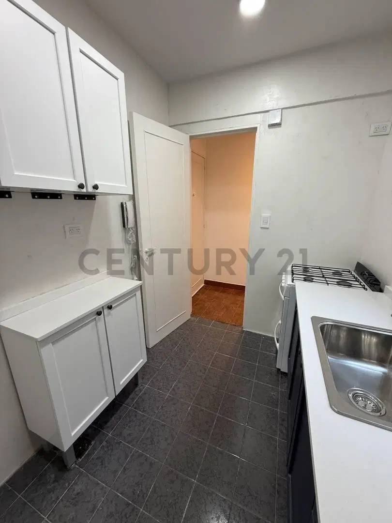 ALQUILER DEPARTAMENTO TRES AMBIENTES CON DEPENDENCIA 2