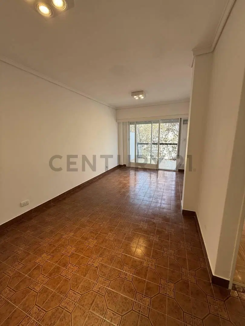 ALQUILER DEPARTAMENTO TRES AMBIENTES CON DEPENDENCIA 4