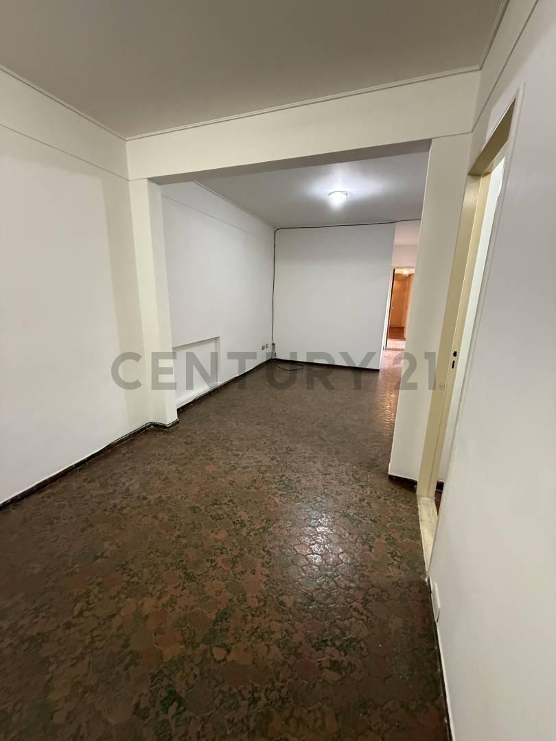 Foto de ALQUILER DEPARTAMENTO TRES AMBIENTES CABALLITO, imagen 4