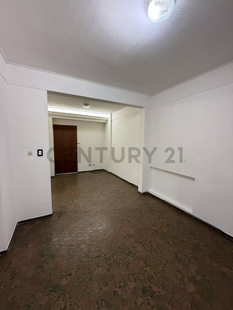 Foto de ALQUILER DEPARTAMENTO TRES AMBIENTES CABALLITO, imagen 3
